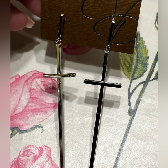 New La Volpe 3.5” Silver Tone Dangling Cross Shape Earrings - Picture 8 of 16